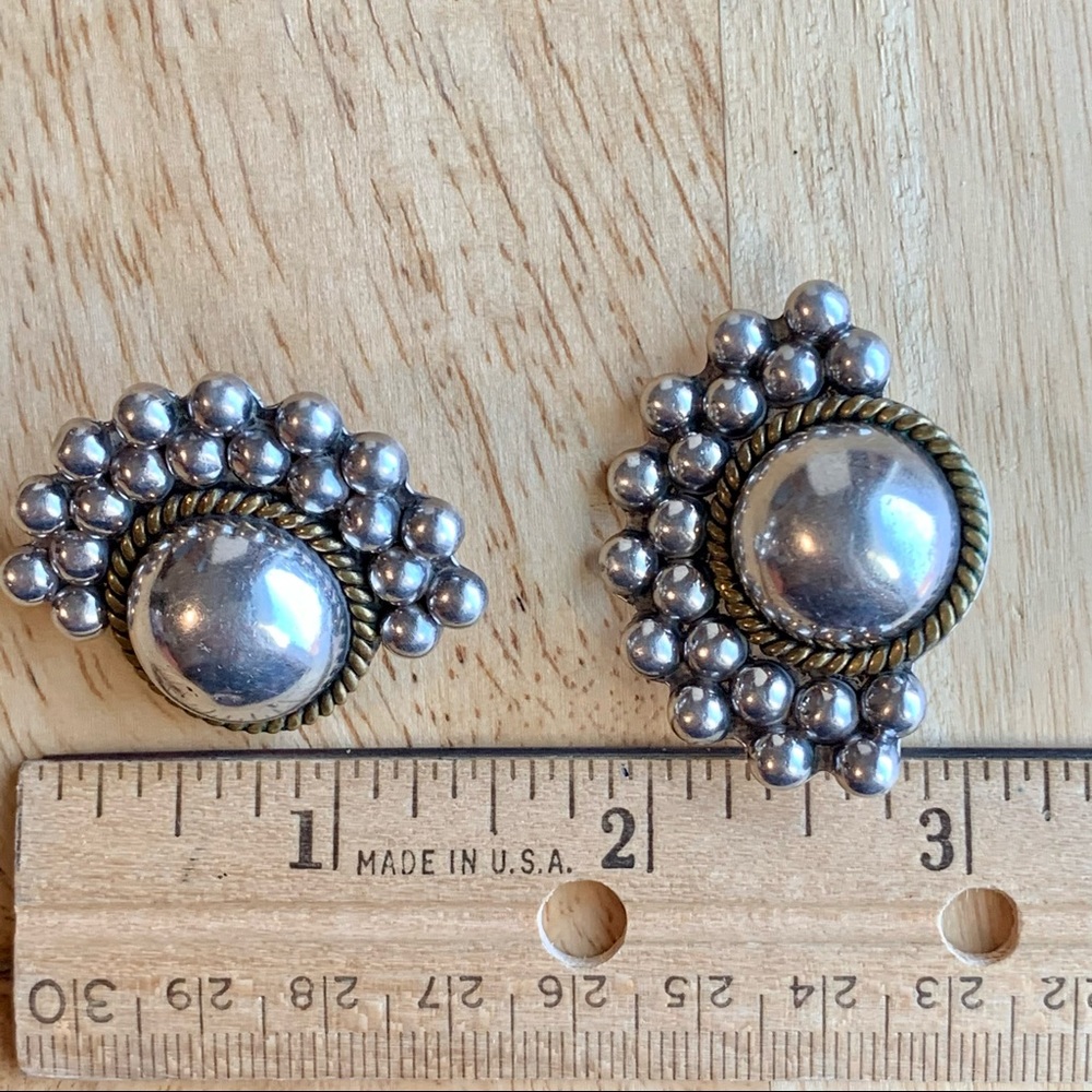 Taxco Sterling Silver Star Burst Clip Earrings - Picture 4 of 7